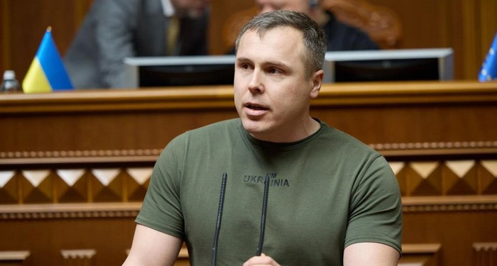 Роман Костенко