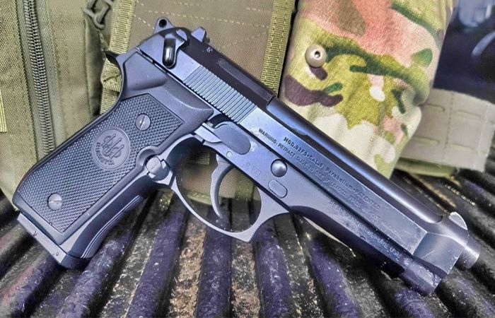 Beretta M9