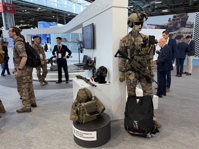 Компанія EVOLYS на стенді Eurosatory Головного управління озброєнь