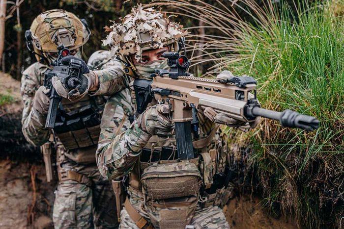 FN Herstal розширює асортимент індивідуальної стрілецької зброї новою штурмовою гвинтівкою FN ARKA® калібру 5.56×45 мм НАТО. Фото: FN Herstal 