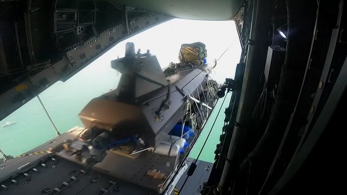 Десантування K3 SCOUT з борту A400M. Джерело: Kraken Technology Group