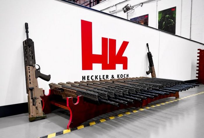 Стенд з гвинтівками SA80A3. 30 липня 2026 року. Фото: Heckler & Koch UK