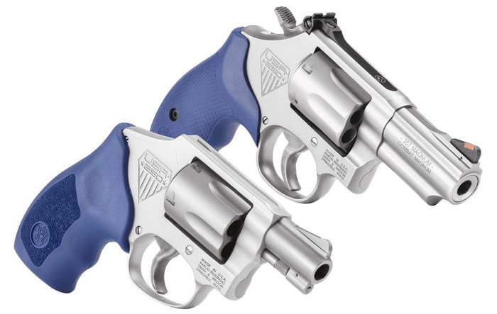 Револьвери Smith & Wesson моделі 642 та моделі 66 America 250, випущені обмеженою серією