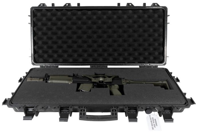 Жорсткий чохол Eternity Case Universal Fit має стійкий до деформації корпус, захист від води та пилу за стандартом IP67, а також пінопластову вставку з вирізами, яку можна налаштувати під розміри пристрою.