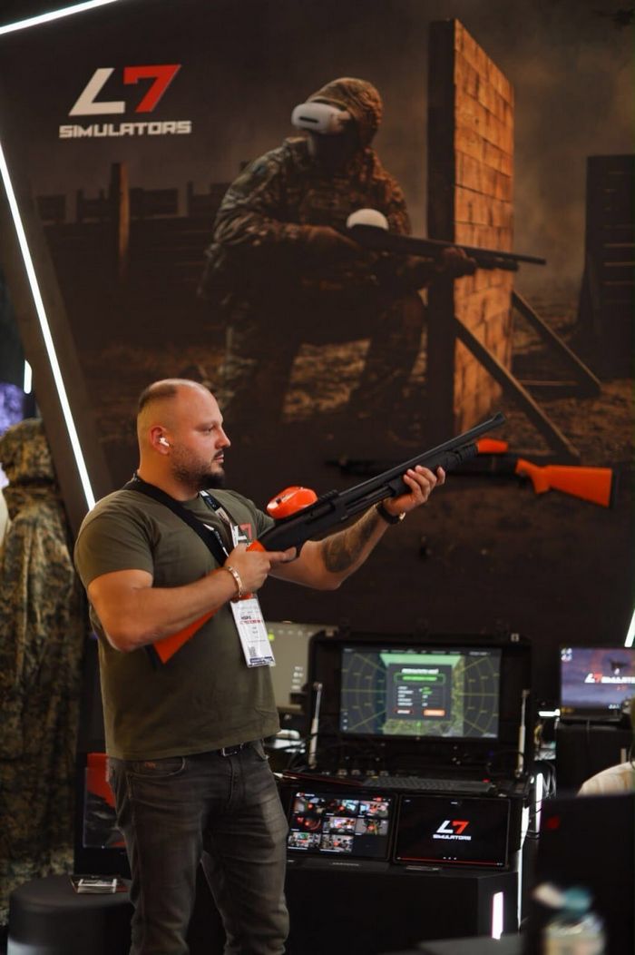  Фото засновника Ігоря Бєлова на MSPO 2026 Фото: L7 Simulators